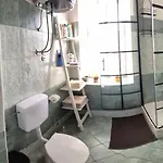 Zara Apartment Апартаменти *