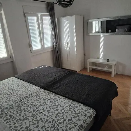 Zara Apartment דירה זאדאר